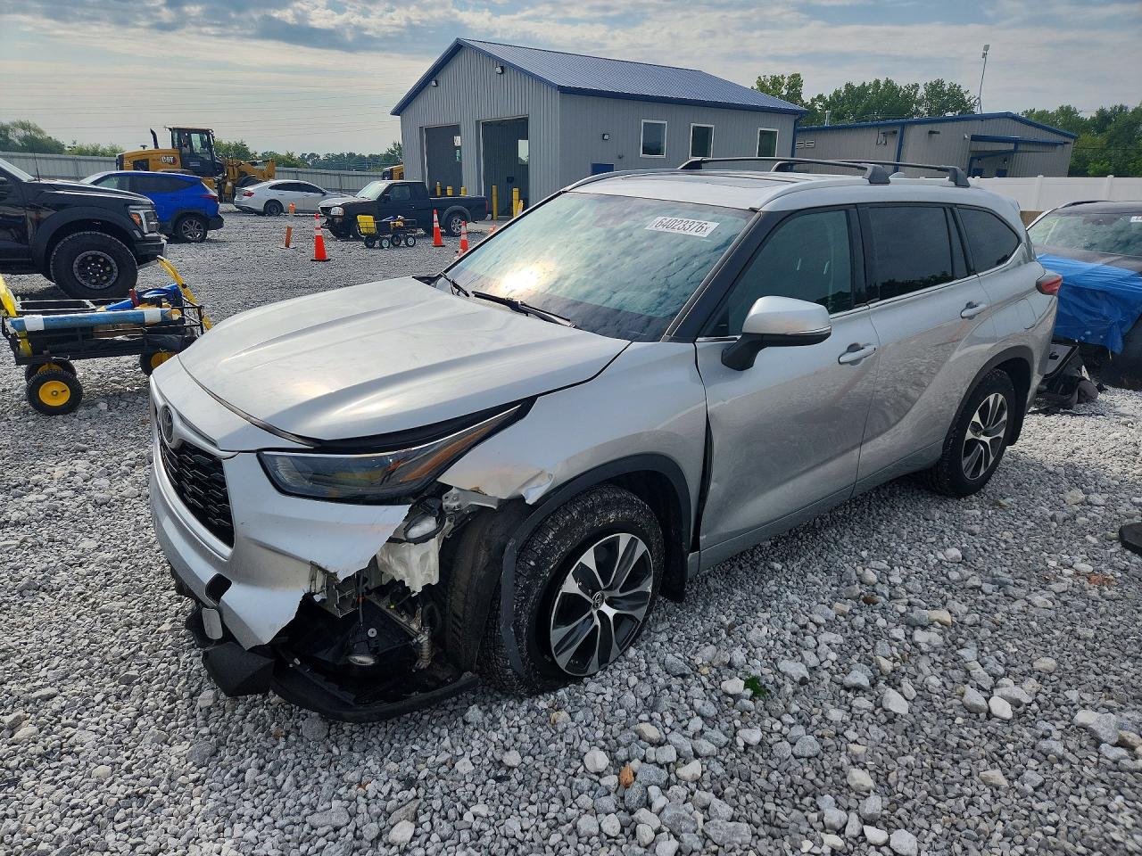 2022 TOYOTA HIGHLANDER XLE