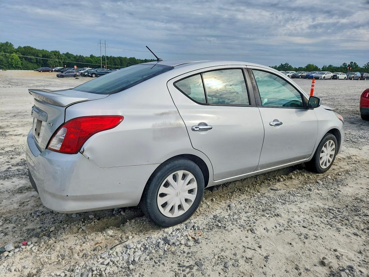 2019 NISSAN VERSA SV — снимка 3