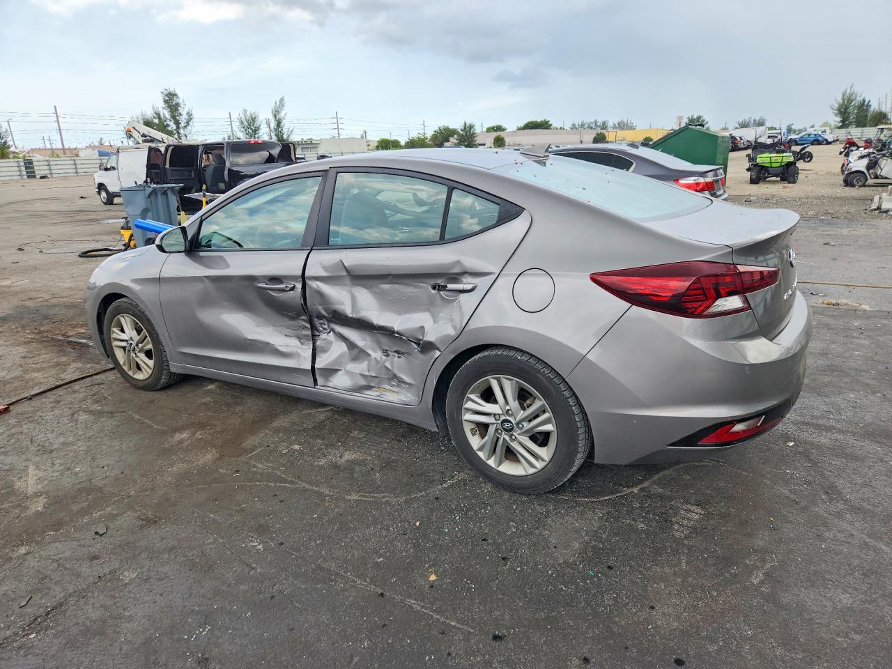 2020 HYUNDAI ELANTRA SEL — снимка 2