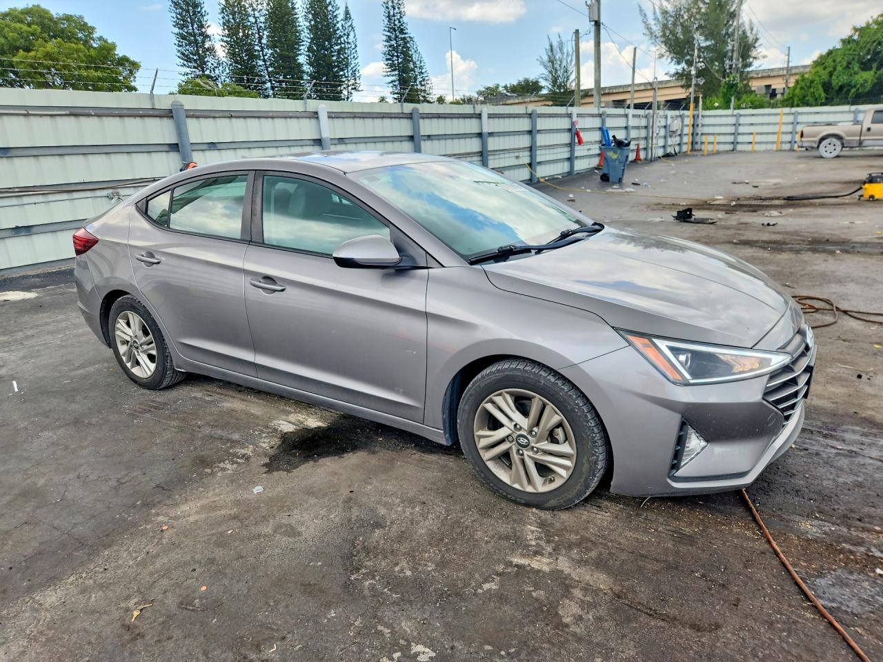 2020 HYUNDAI ELANTRA SEL — снимка 4