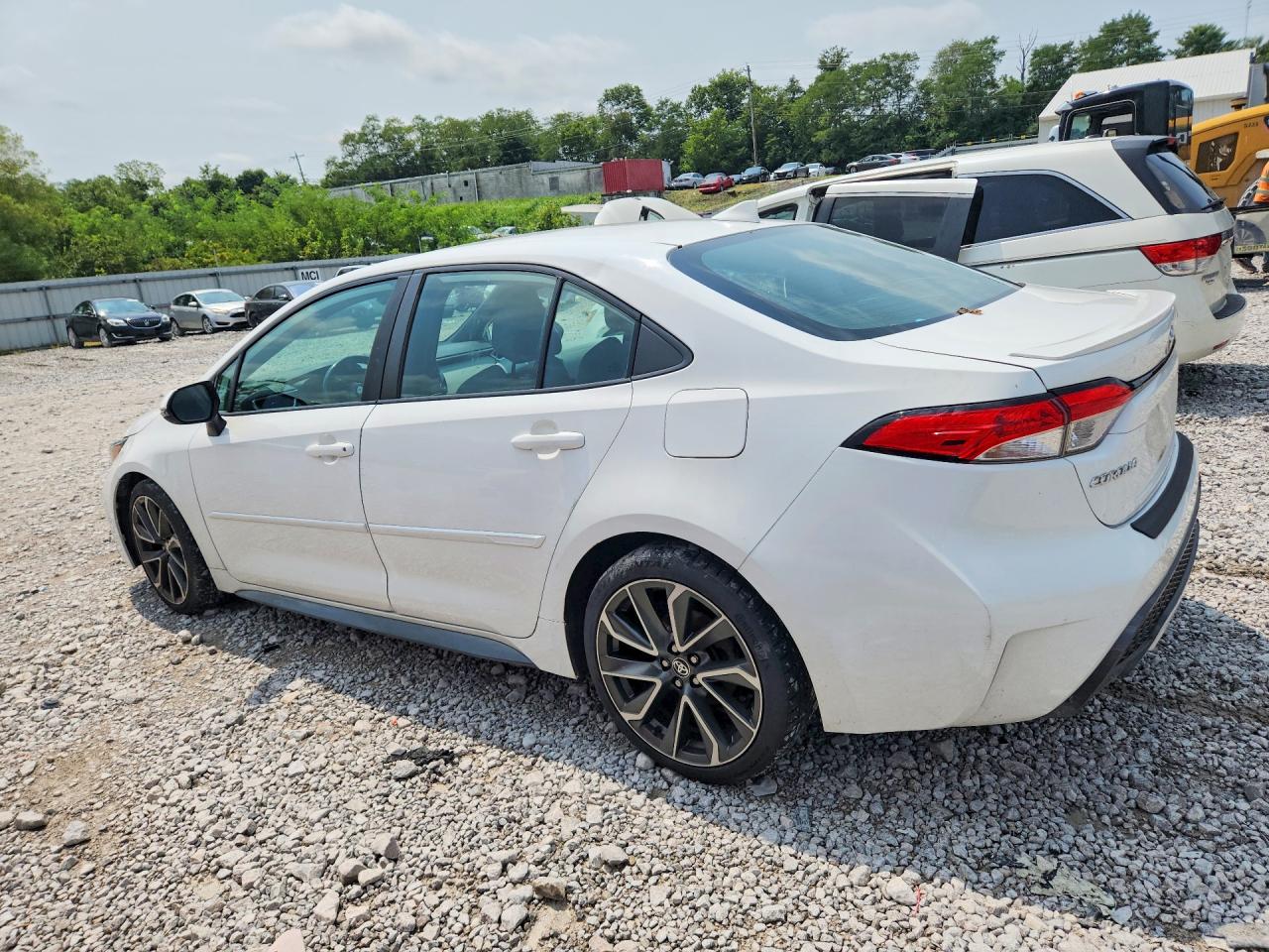 2021 TOYOTA COROLLA SE — снимка 2