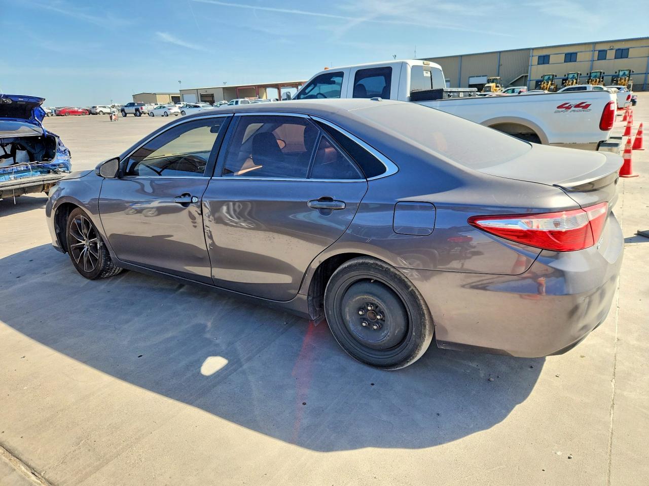 2015 TOYOTA CAMRY XSE — снимка 2