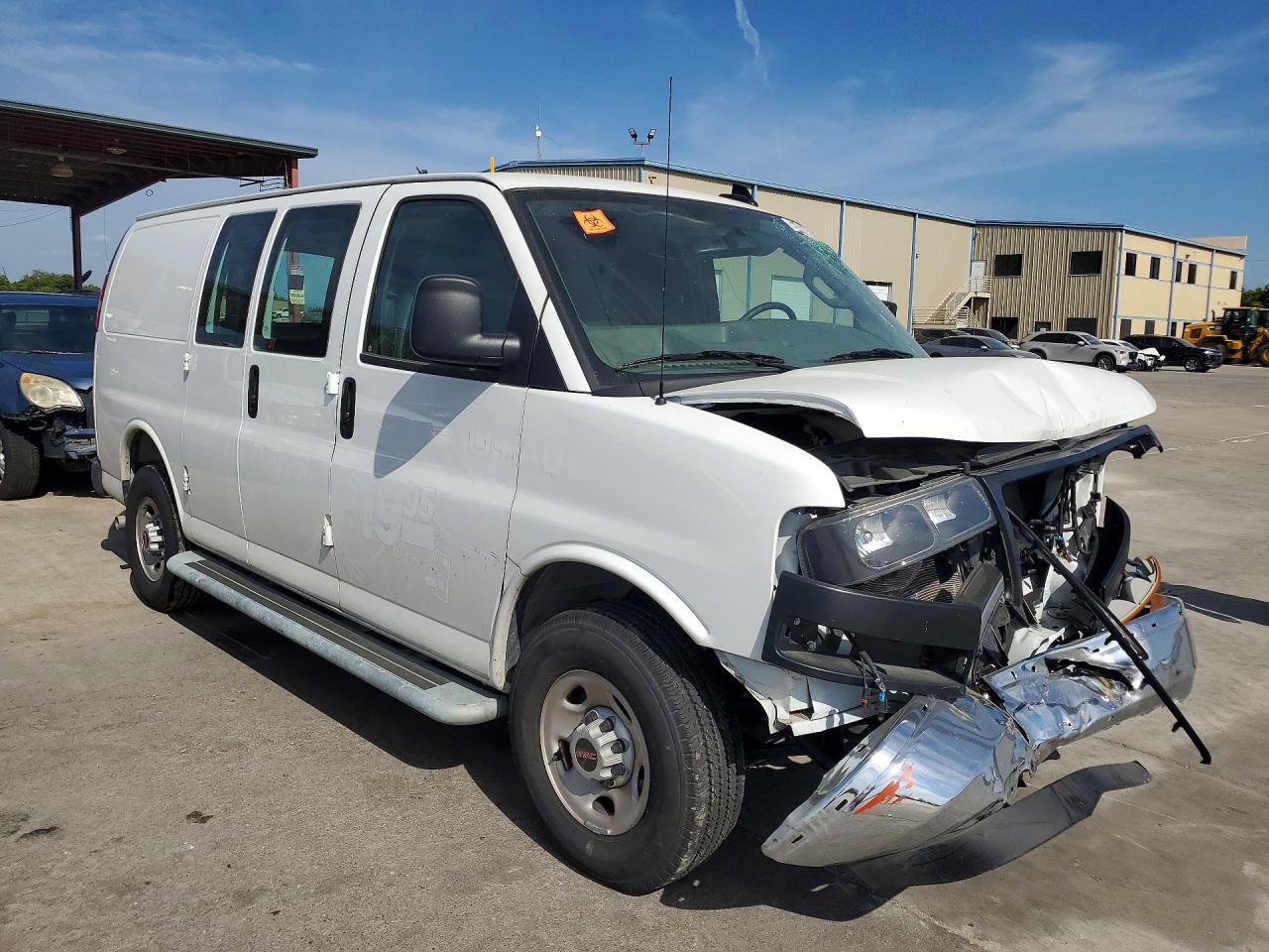 2025 GMC SAVANA G2500 — снимка 4