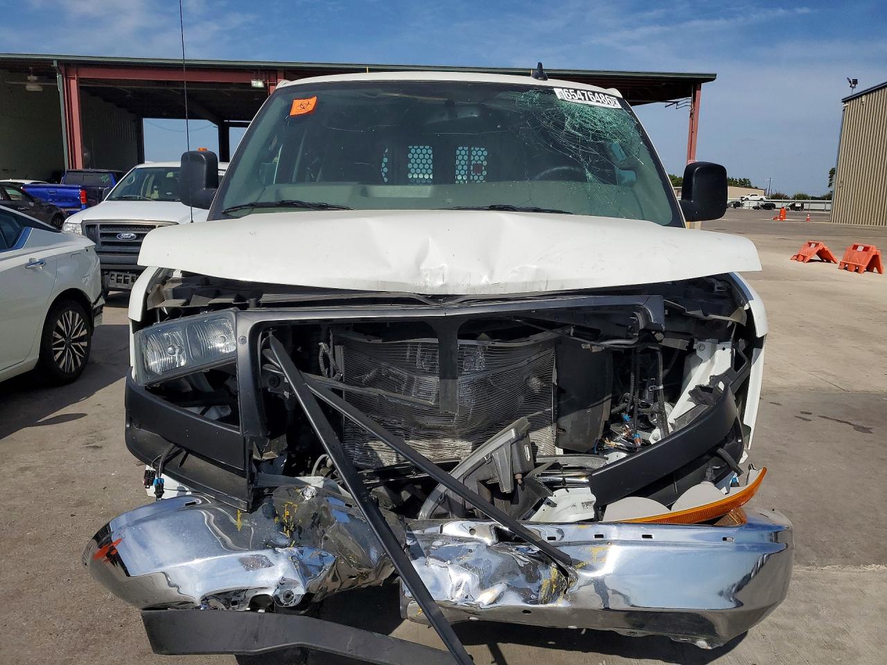 2025 GMC SAVANA G2500 — снимка 5