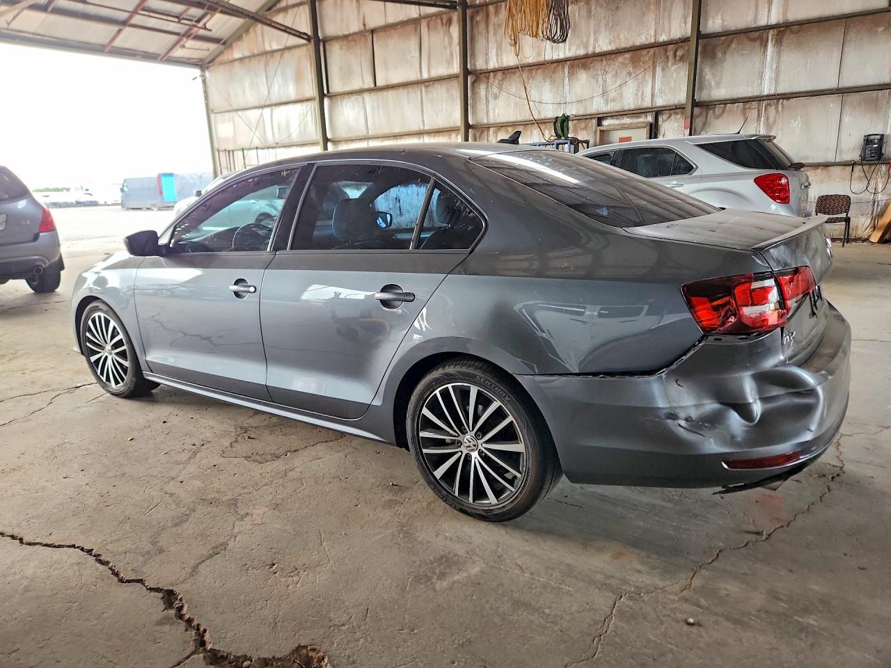 2016 VOLKSWAGEN JETTA SPORT — снимка 2