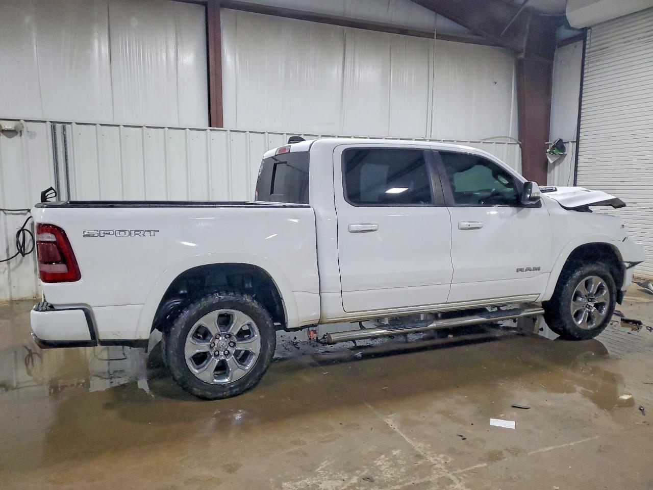2021 RAM 1500 LARAMIE — снимка 3