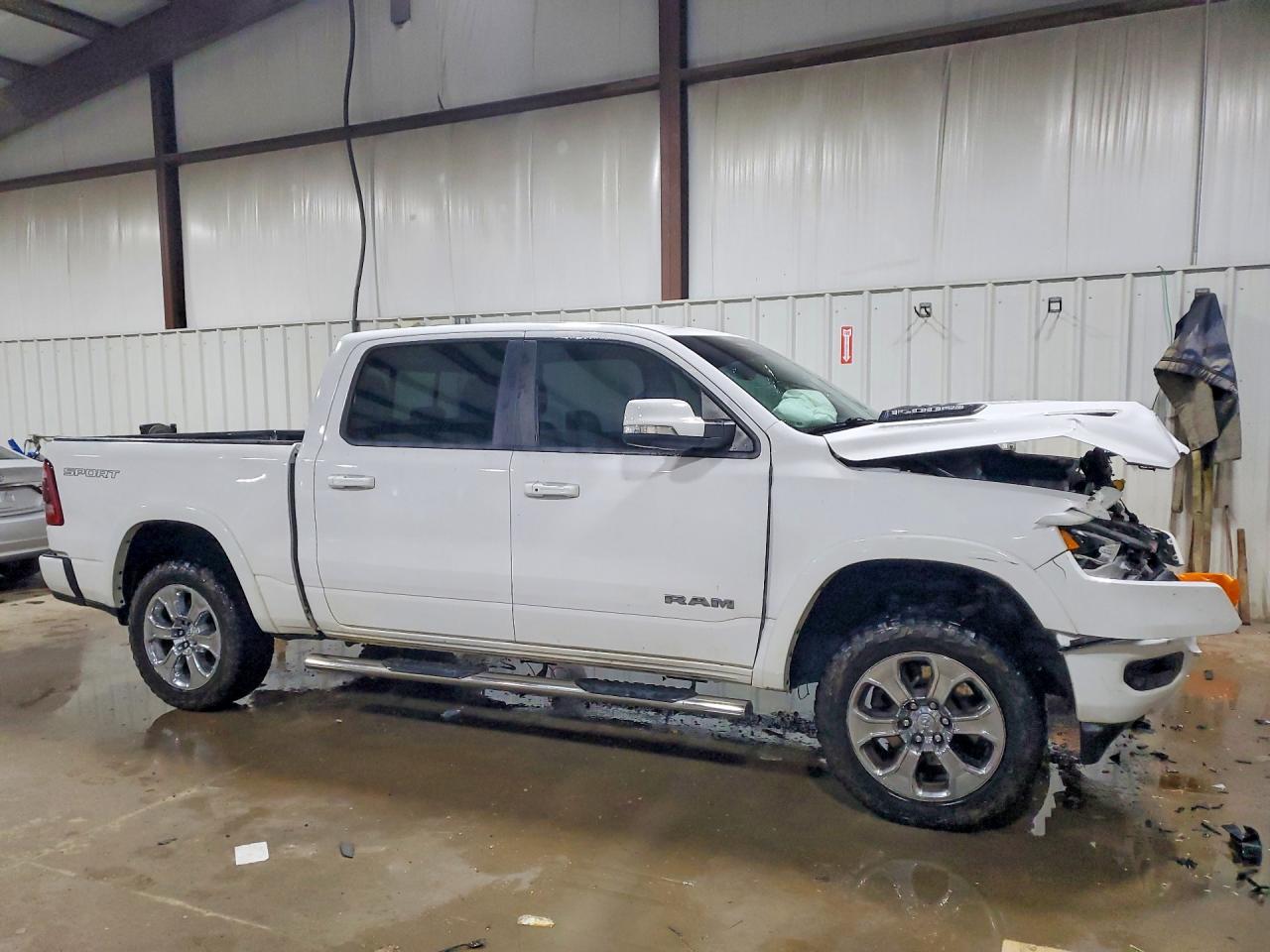 2021 RAM 1500 LARAMIE — снимка 4