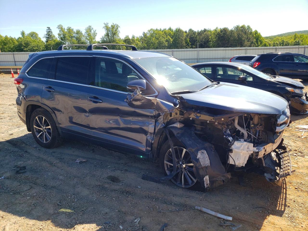 2017 TOYOTA HIGHLANDER XLE — снимка 4