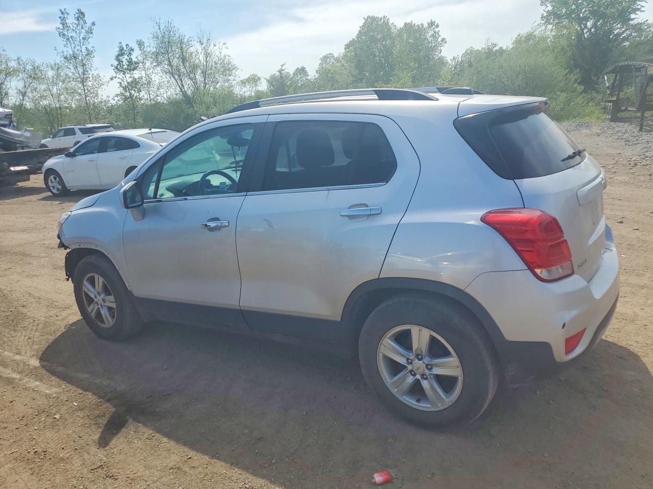 2020 CHEVROLET TRAX 1LT — снимка 2