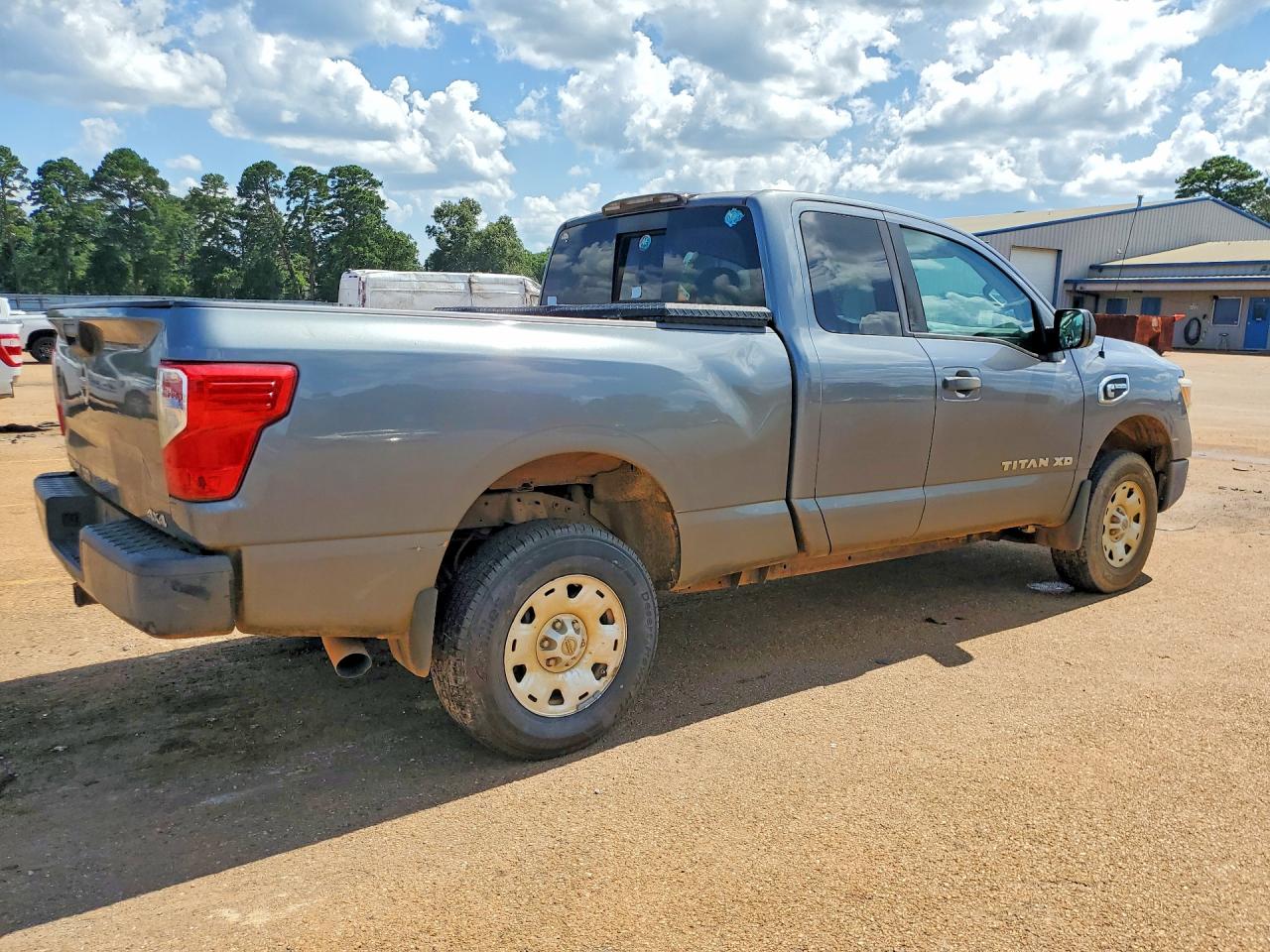 2017 NISSAN TITAN XD S — снимка 3