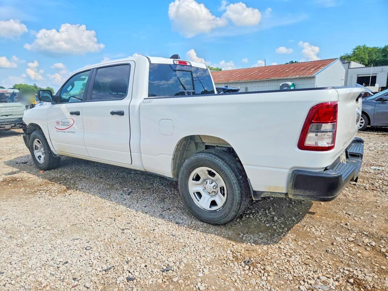2023 RAM 1500 TRADESMAN — снимка 2