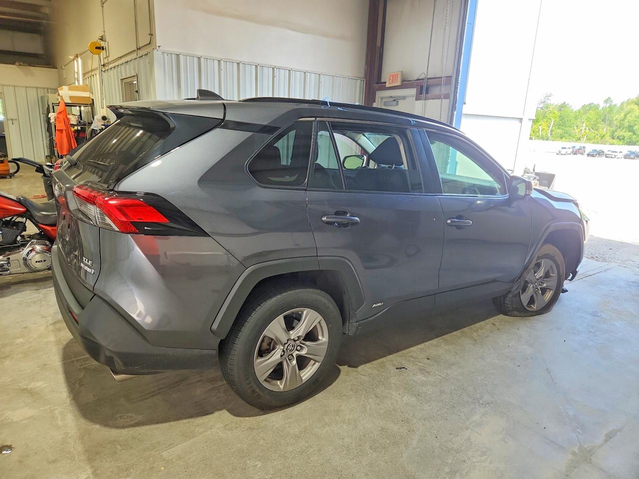2022 TOYOTA RAV4 XLE — снимка 3