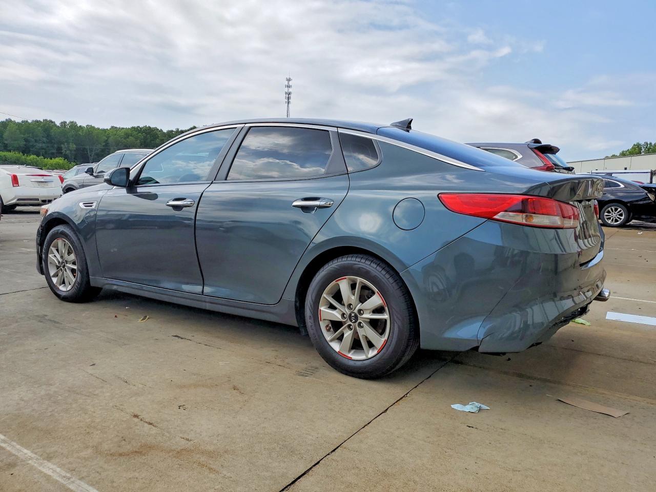 2016 KIA OPTIMA LX — снимка 2
