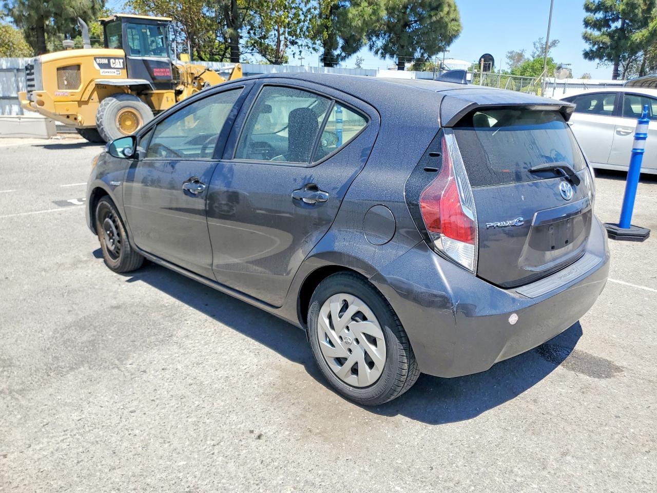 2016 TOYOTA PRIUS C ONE — снимка 2