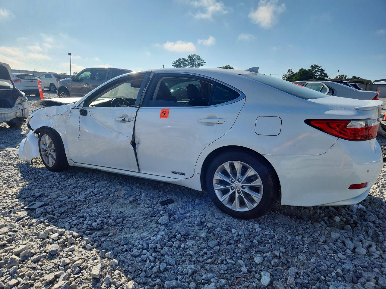 2015 LEXUS ES 300H — снимка 2