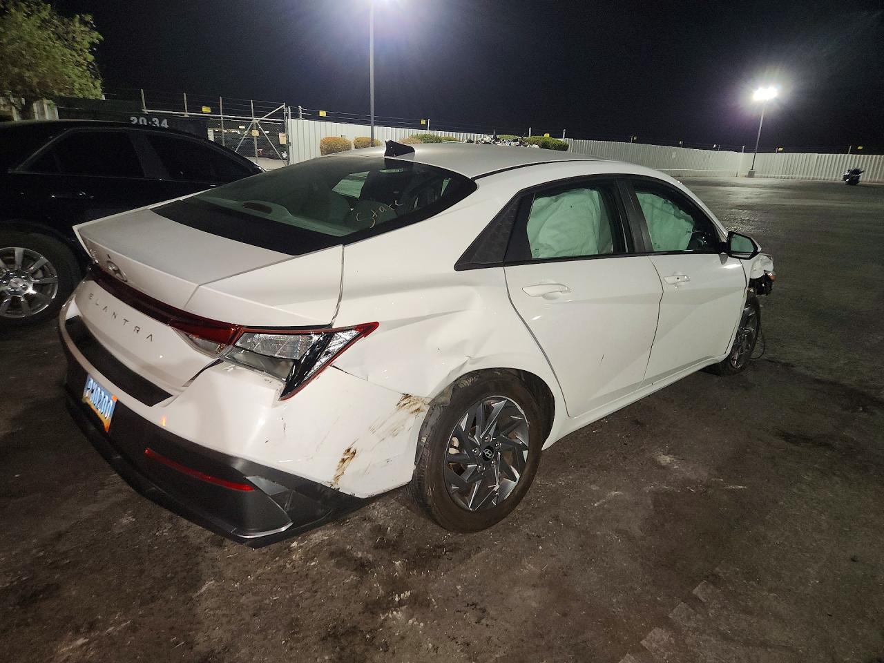 2024 HYUNDAI ELANTRA SEL — снимка 3
