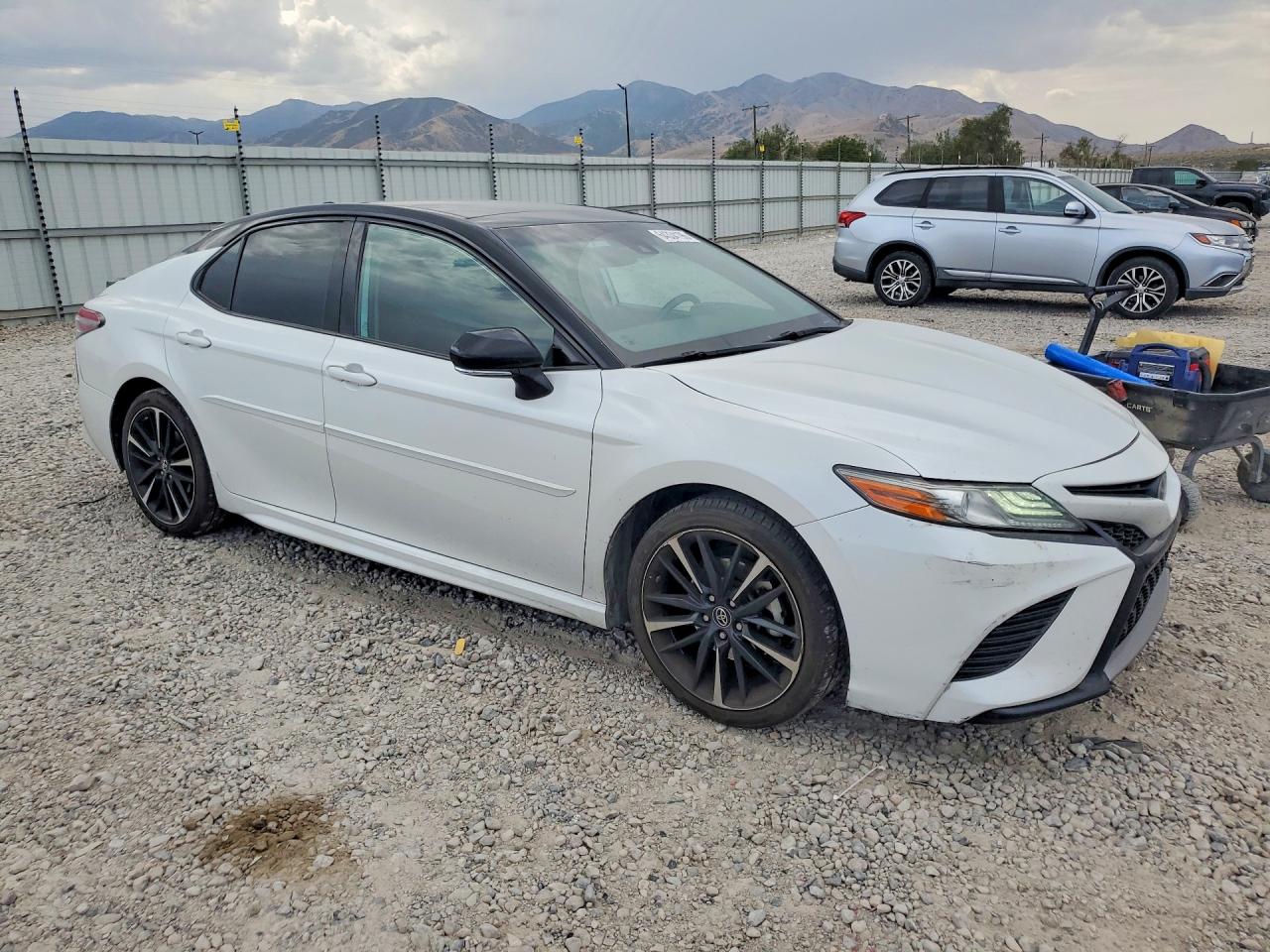2019 TOYOTA CAMRY XSE — снимка 4
