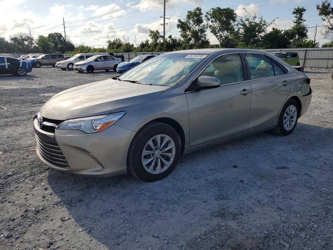 2016 TOYOTA CAMRY LE
