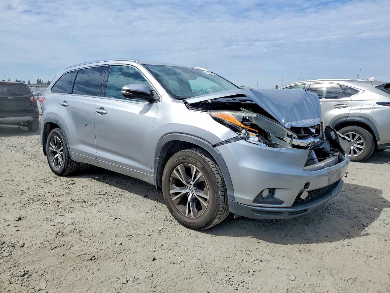 2016 TOYOTA HIGHLANDER XLE — снимка 4
