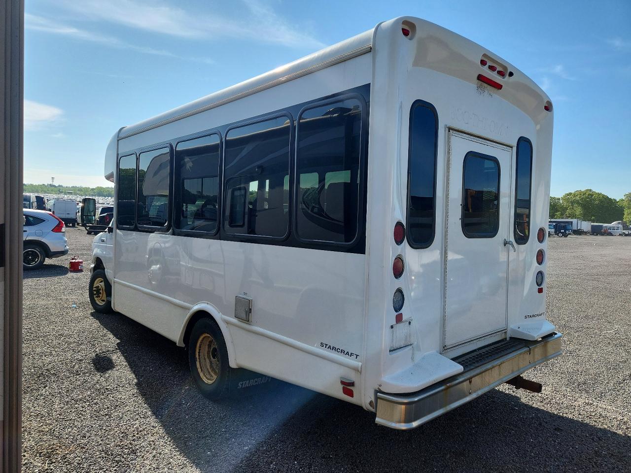2023 FORD ECONOLINE E450 SUPER DUTY CUTAWAY VAN RV — снимка 2