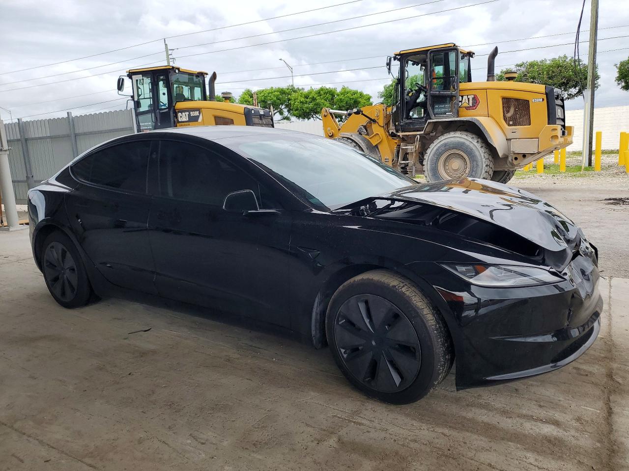 2025 TESLA MODEL 3 — снимка 4