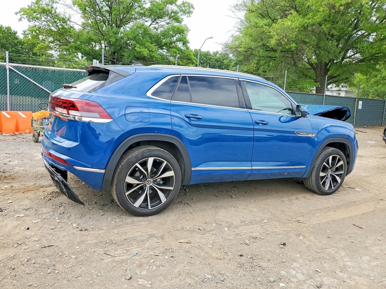 2025 VOLKSWAGEN ATLAS CROSS SPORT SEL PREMIUM R-LINE — снимка 3