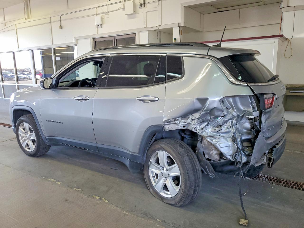 2022 JEEP COMPASS LATITUDE — снимка 2