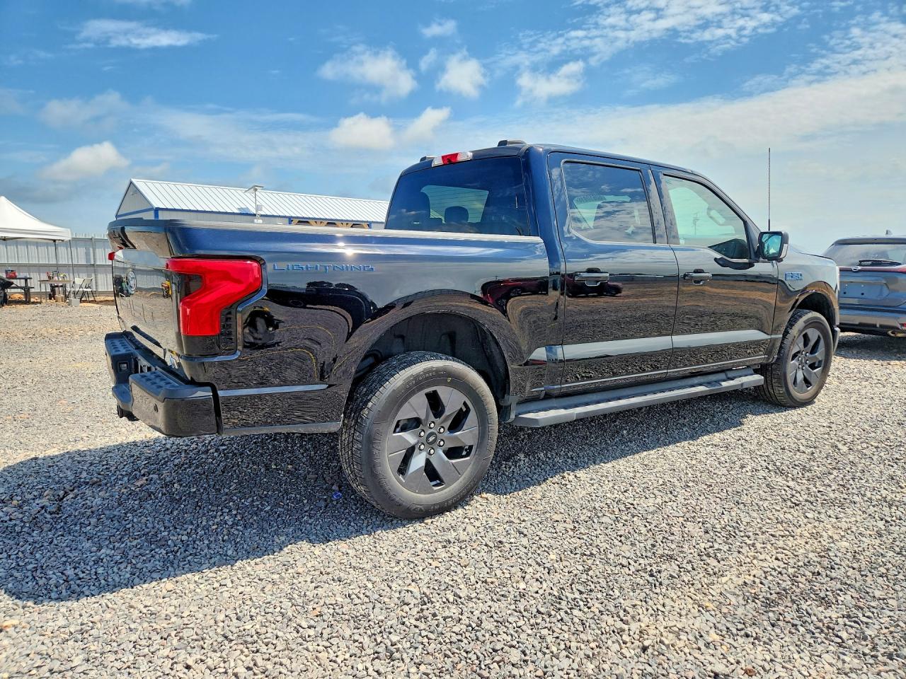 2025 FORD F150 LIGHTNING XLT — снимка 3