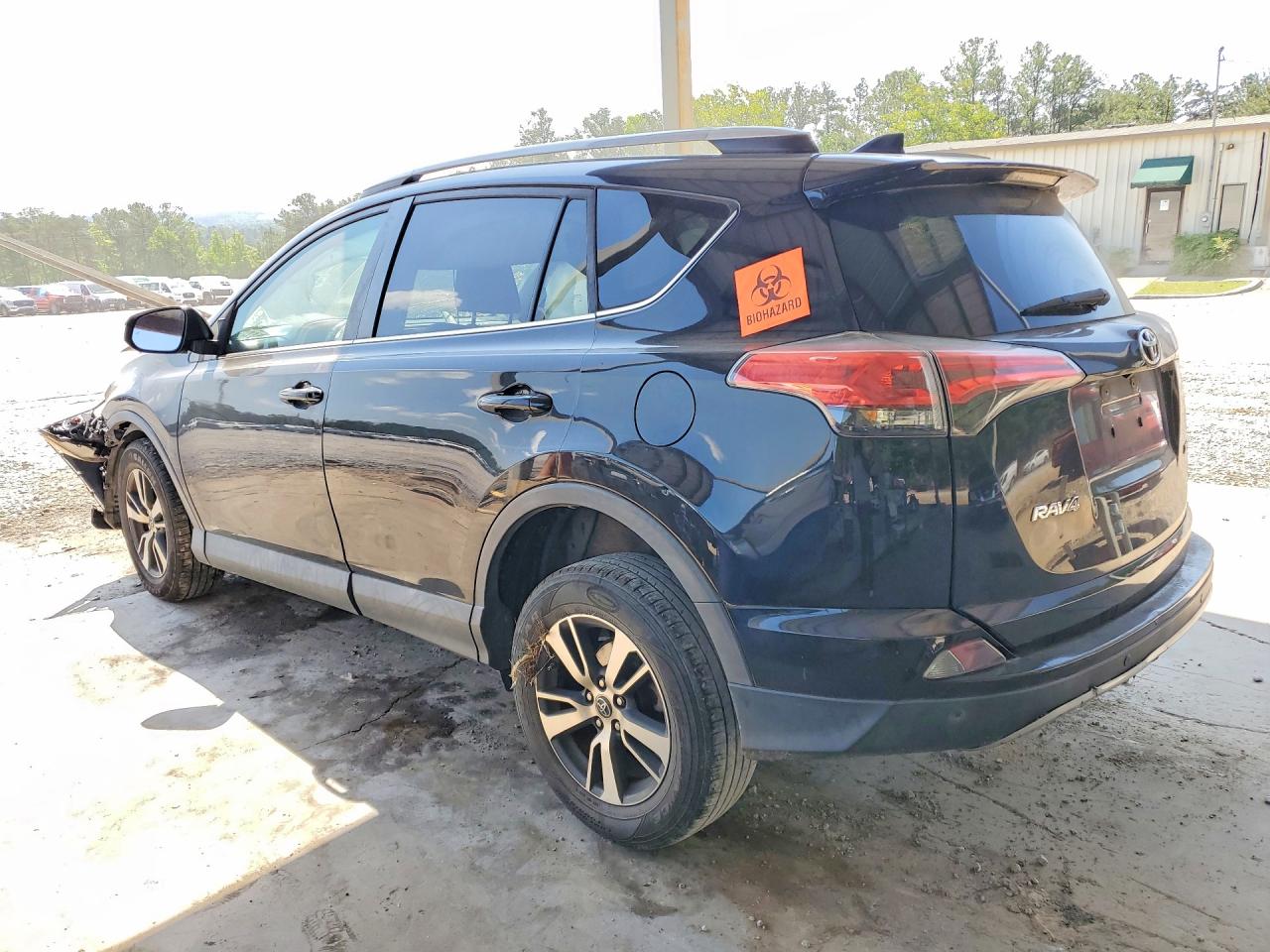 2017 TOYOTA RAV4 XLE — снимка 2