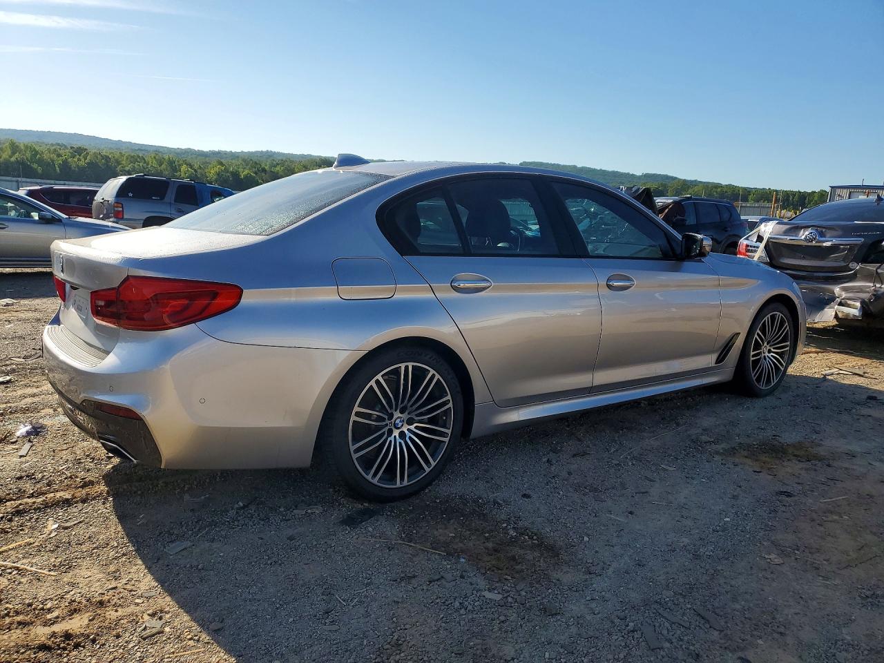2018 BMW 530 XI — снимка 3