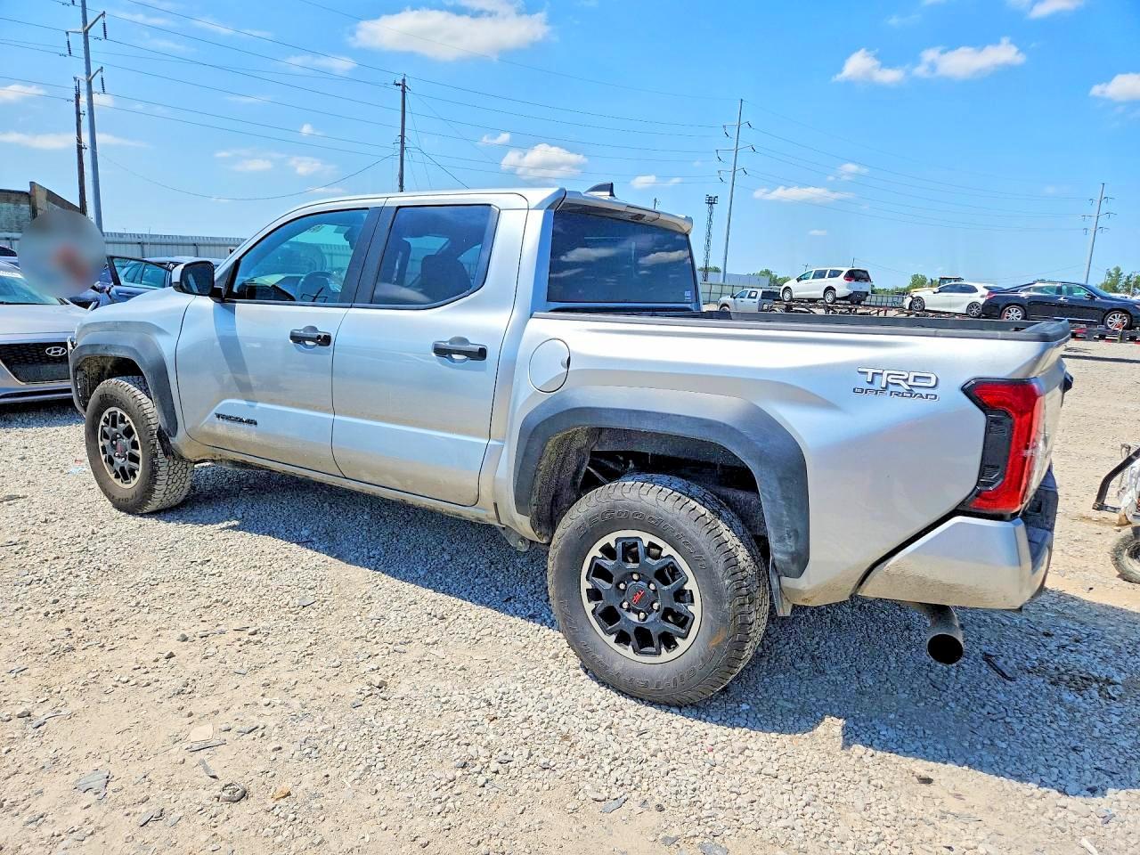 2025 TOYOTA TACOMA TRD OFF-ROAD — снимка 2
