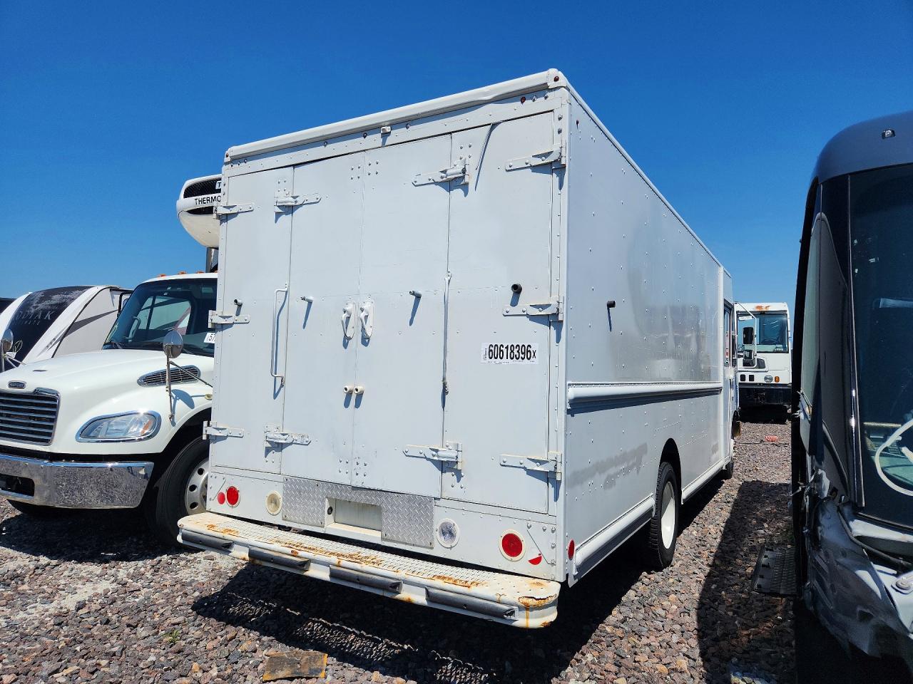 2015 FORD F59 — снимка 3