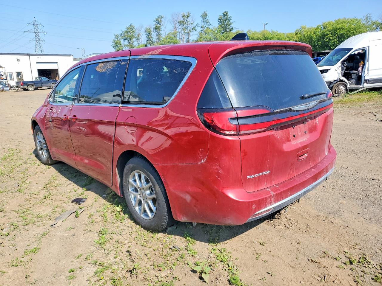 2024 CHRYSLER PACIFICA TOURING L — снимка 2