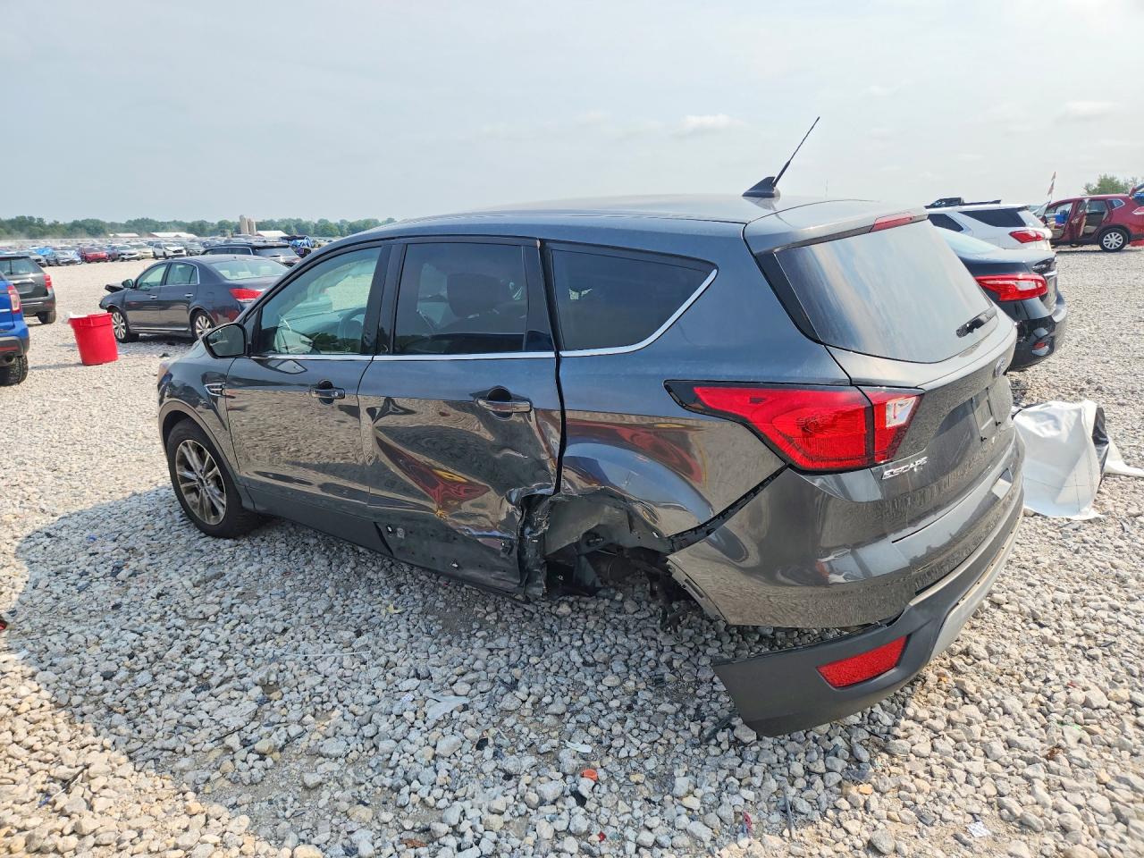 2019 FORD ESCAPE SE — снимка 2