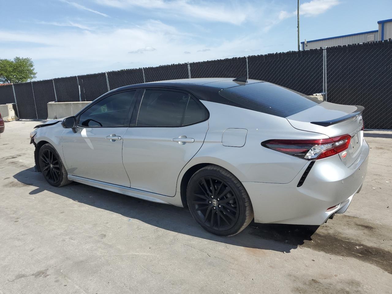 2021 TOYOTA CAMRY XSE — снимка 2