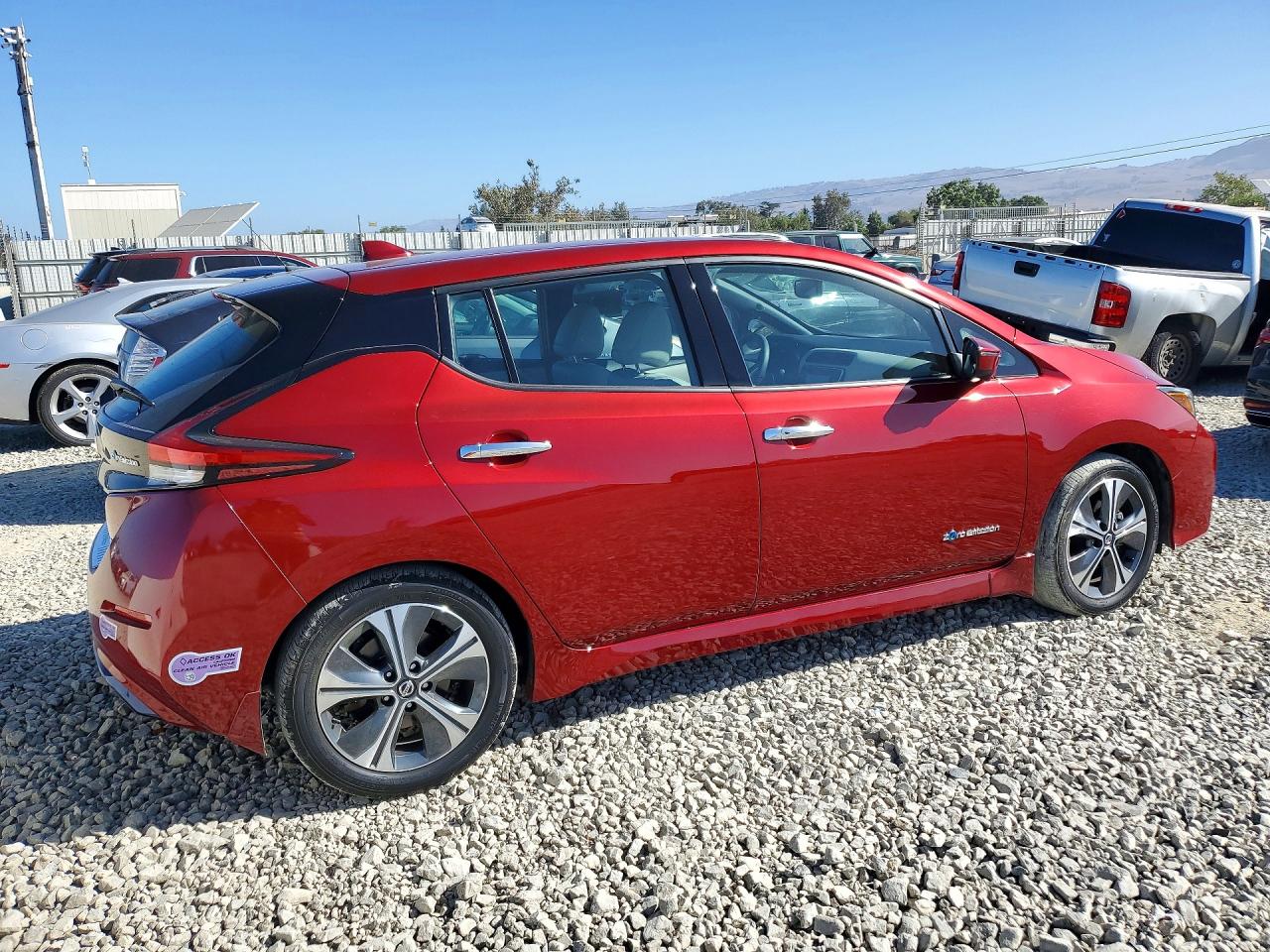 2019 NISSAN LEAF SL — снимка 3