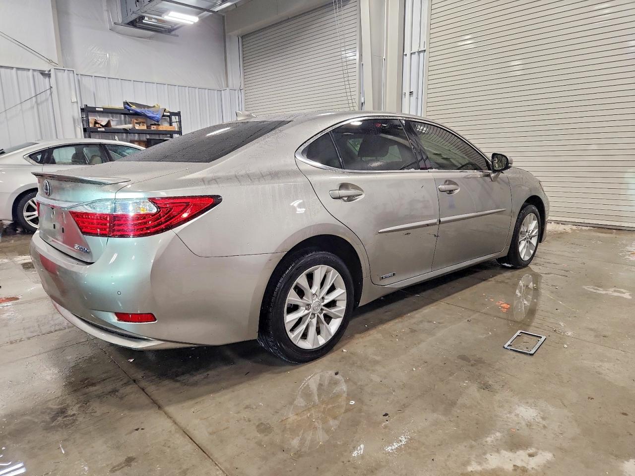 2015 LEXUS ES 300H — снимка 3