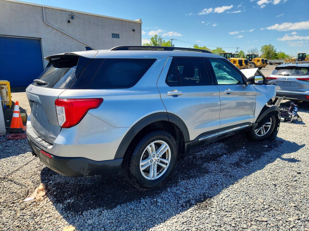 2021 FORD EXPLORER XLT — снимка 3