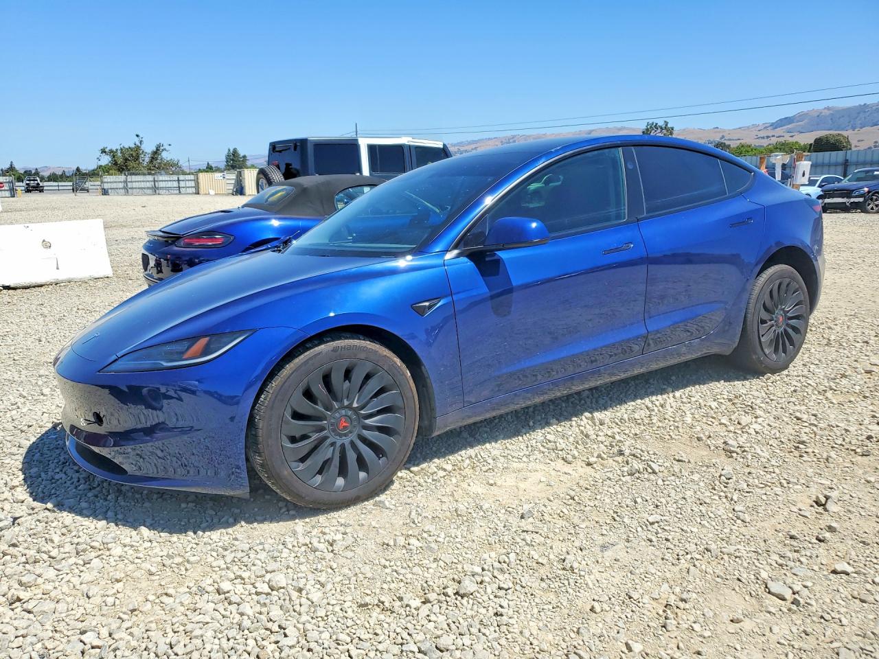 2025 TESLA MODEL 3