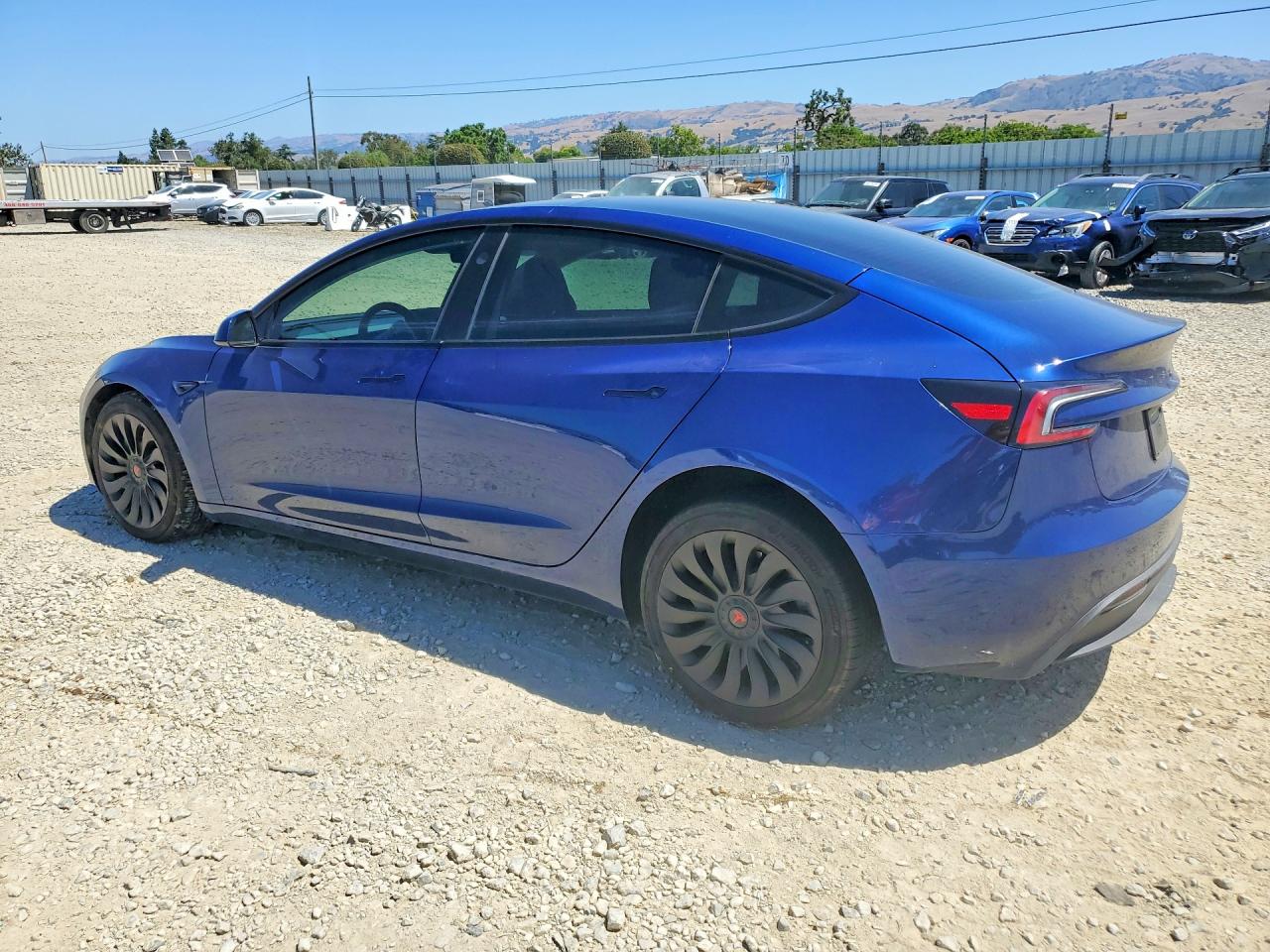 2025 TESLA MODEL 3 — снимка 2