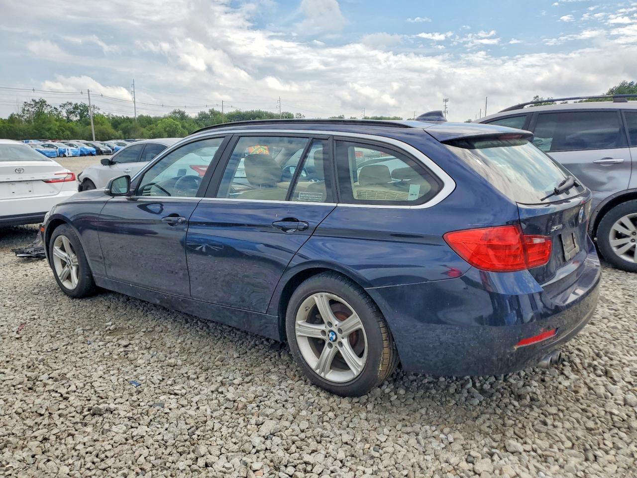 2015 BMW 328 XI — снимка 2