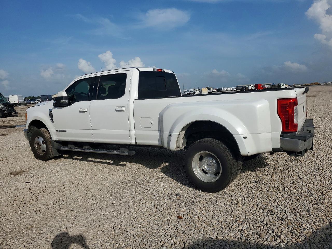 2017 FORD F350 SUPER DUTY — снимка 2