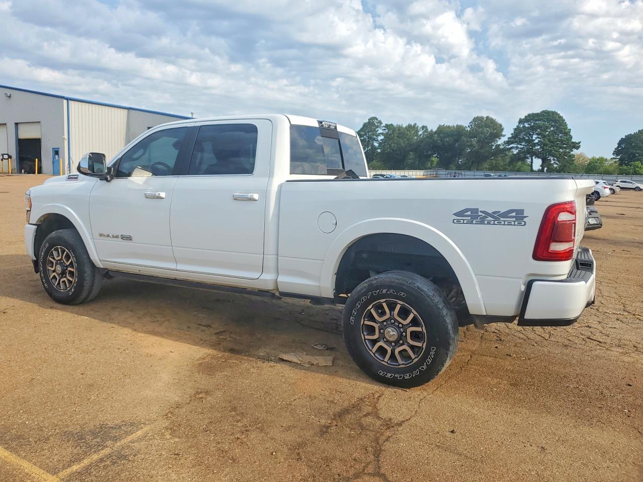 2019 RAM 2500 LONGHORN — снимка 2