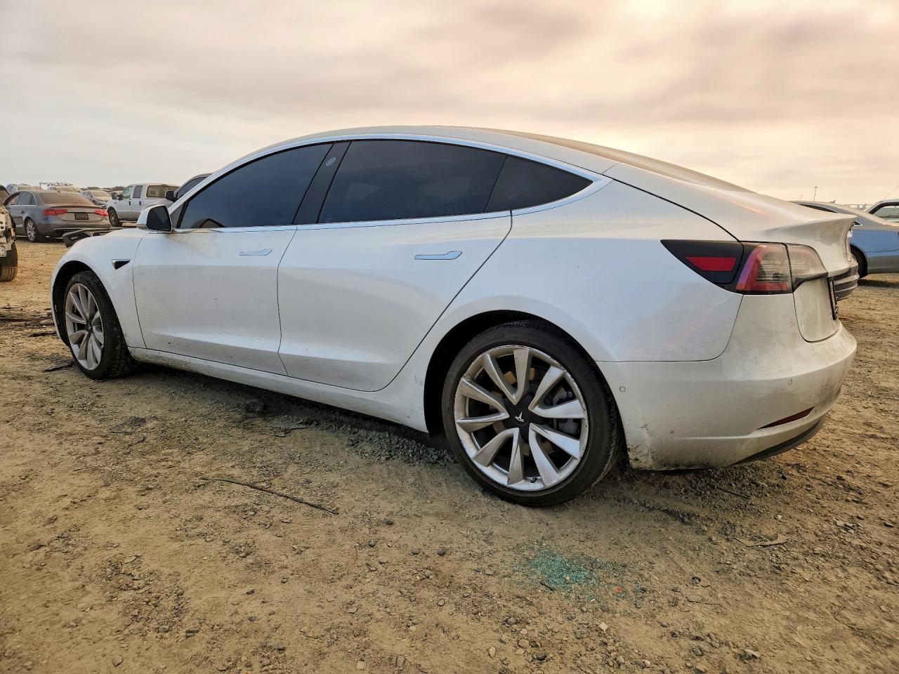 2018 TESLA MODEL 3 — снимка 2