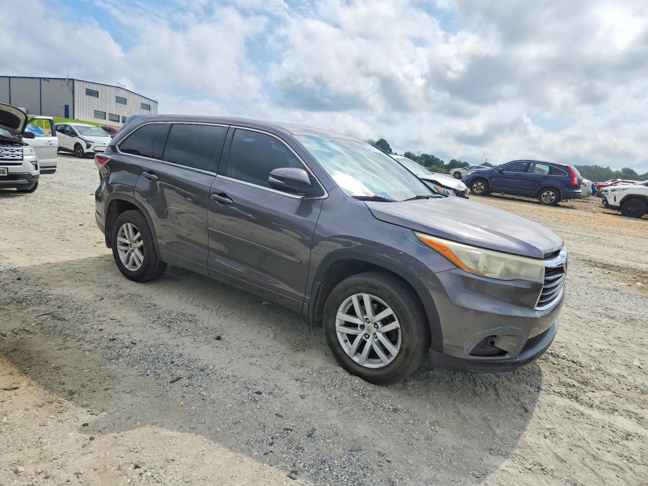 2015 TOYOTA HIGHLANDER LE — снимка 4