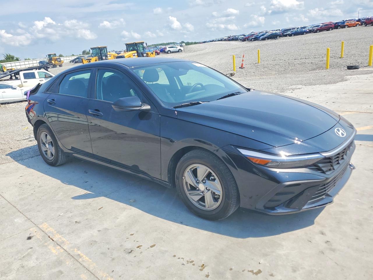 2024 HYUNDAI ELANTRA SE — снимка 4