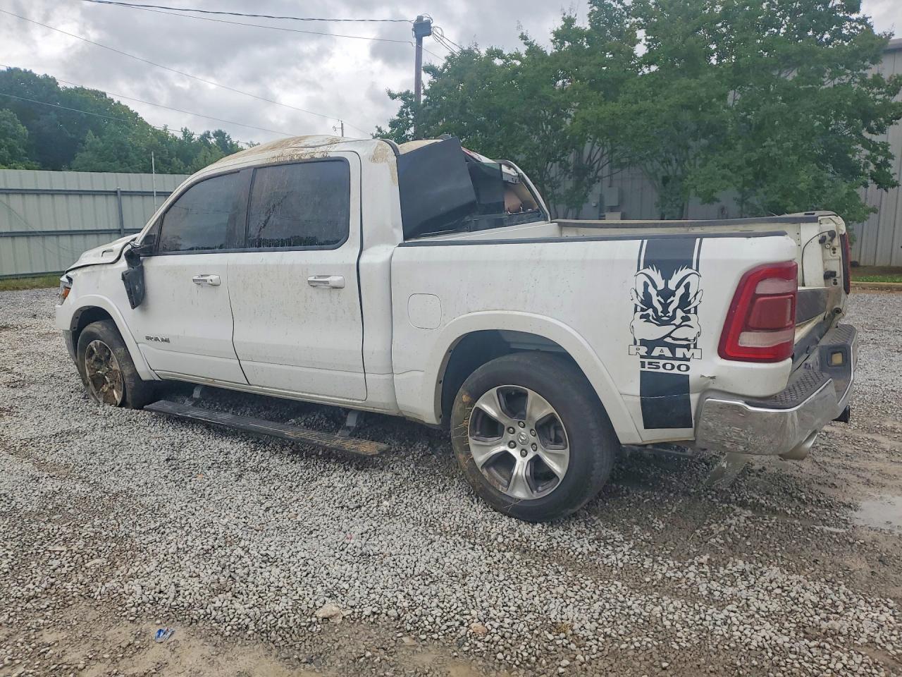 2019 RAM 1500 LARAMIE — снимка 2