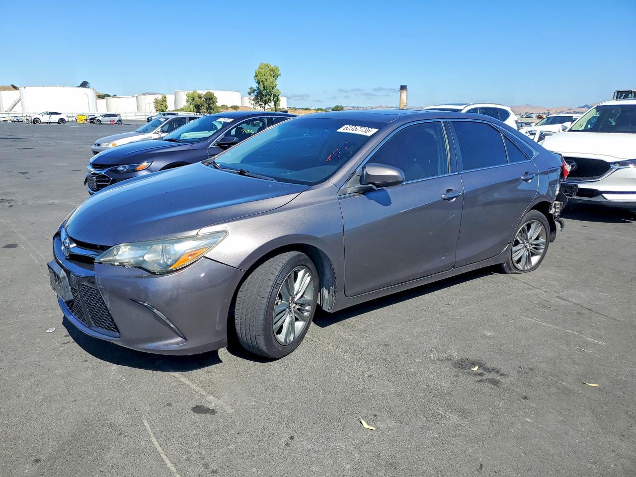2016 TOYOTA CAMRY SE
