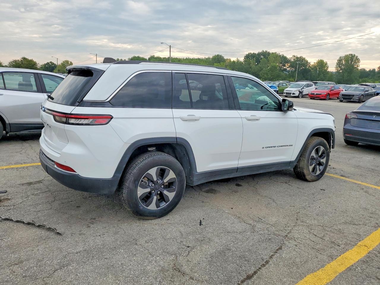 2024 JEEP GRAND CHEROKEE LIMITED 4XE — снимка 3