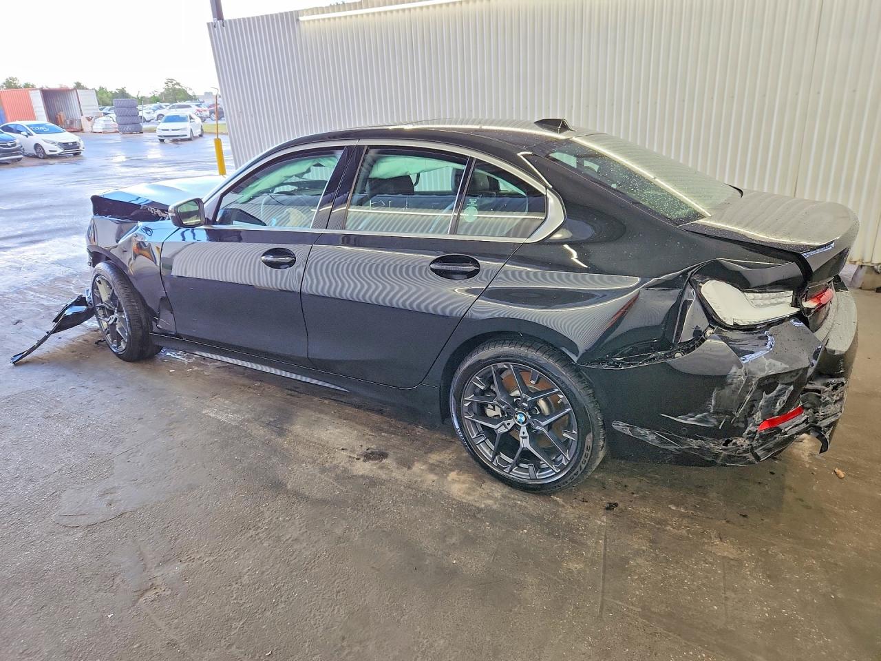 2026 BMW 330I — снимка 2